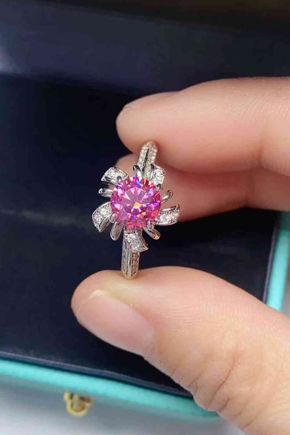 1 Carat Moissanite Flower-Shaped Ring for a perfect OOTD – dress to impress outfits from Amexza