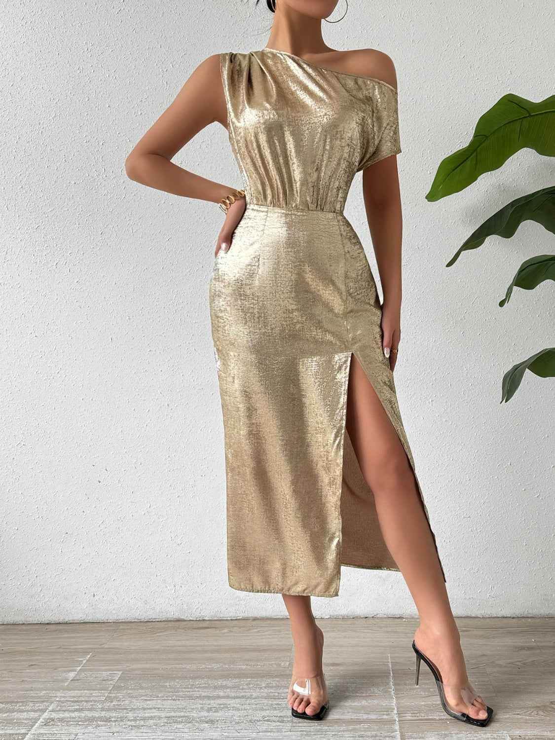 Honey Slit One Shoulder Short Sleeve Midi Dress Gold for a perfect OOTD – dress to impress outfits from Amexza