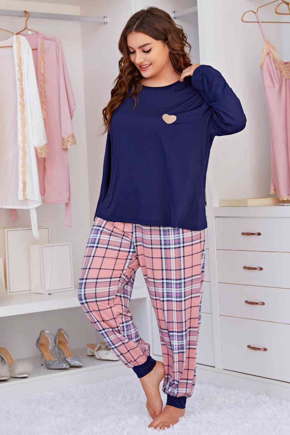 Plus Size Heart Graphic Top and Plaid Joggers Lounge Set for a perfect OOTD – dress to impress outfits from Amexza