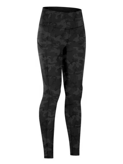 Wide Waistband Sports Leggings Black Camouflage for a perfect OOTD – dress to impress outfits from Amexza