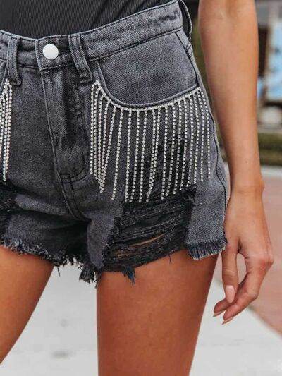 Distressed Fringe Denim Shorts with Pockets for a perfect OOTD – dress to impress outfits from Amexza