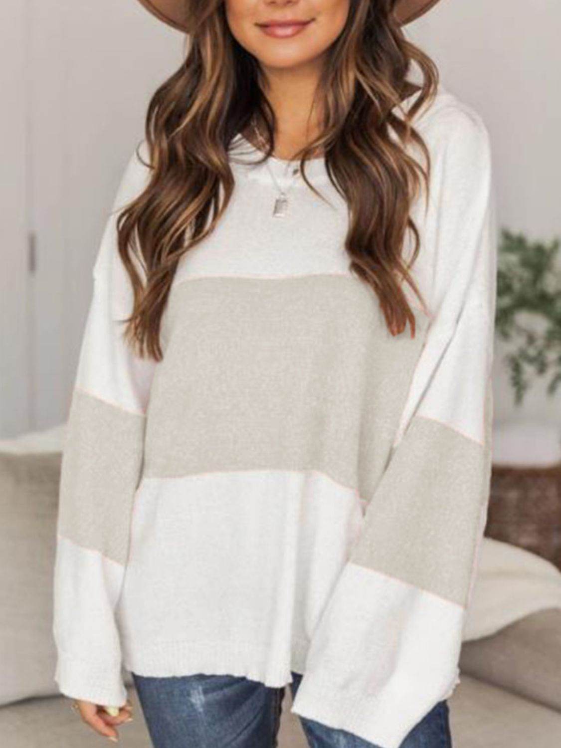 Color Block Round Neck Long Sleeve Sweater Light Gray for a perfect OOTD – dress to impress outfits from Amexza