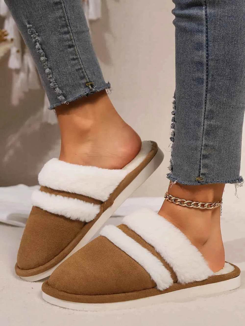 Contrast Faux Fur Round Toe Slippers Camel for a perfect OOTD – dress to impress outfits from Amexza