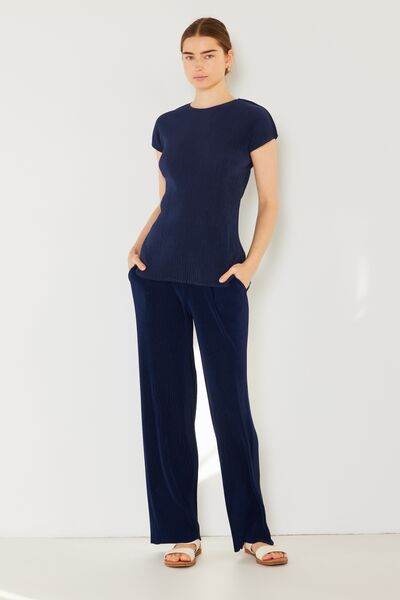 Marina West Swim Rib Pleated Elastic-Waist Wide Leg Pants Navy for a perfect OOTD – dress to impress outfits from Amexza