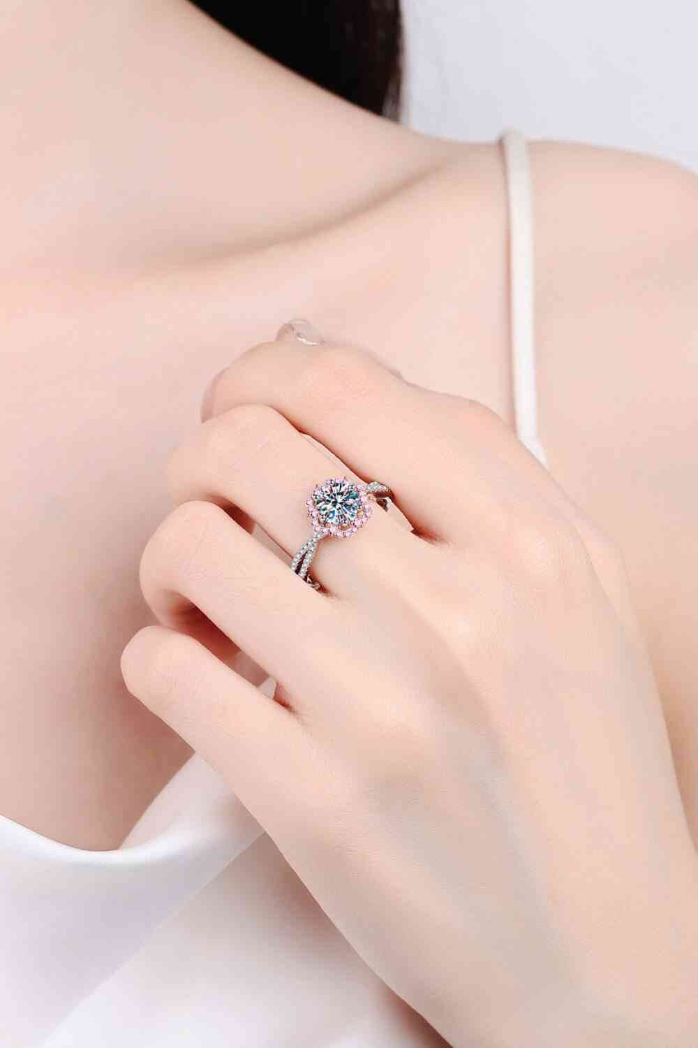 1 Carat Moissanite Flower-Shaped Crisscross Ring for a perfect OOTD – dress to impress outfits from Amexza