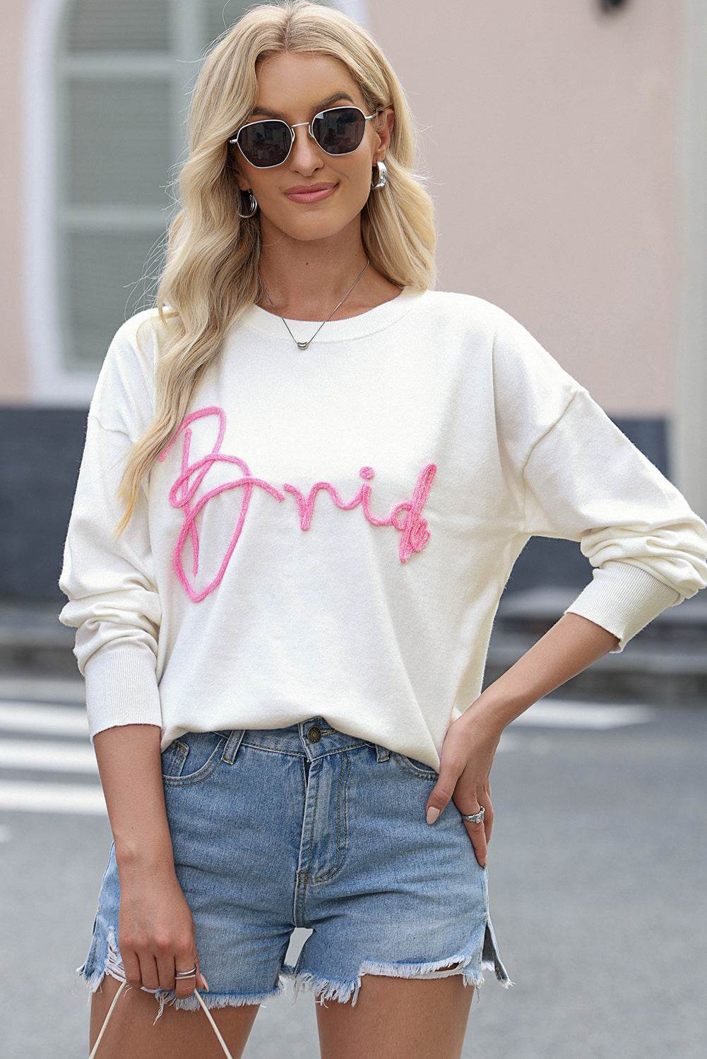 Letter Graphic Round Neck Sweater for a perfect OOTD – dress to impress outfits from Amexza