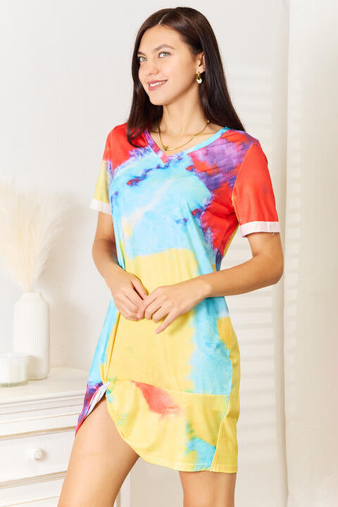 Shiny Tie-Dye V-Neck Twisted Dress for a perfect OOTD – dress to impress outfits from Amexza