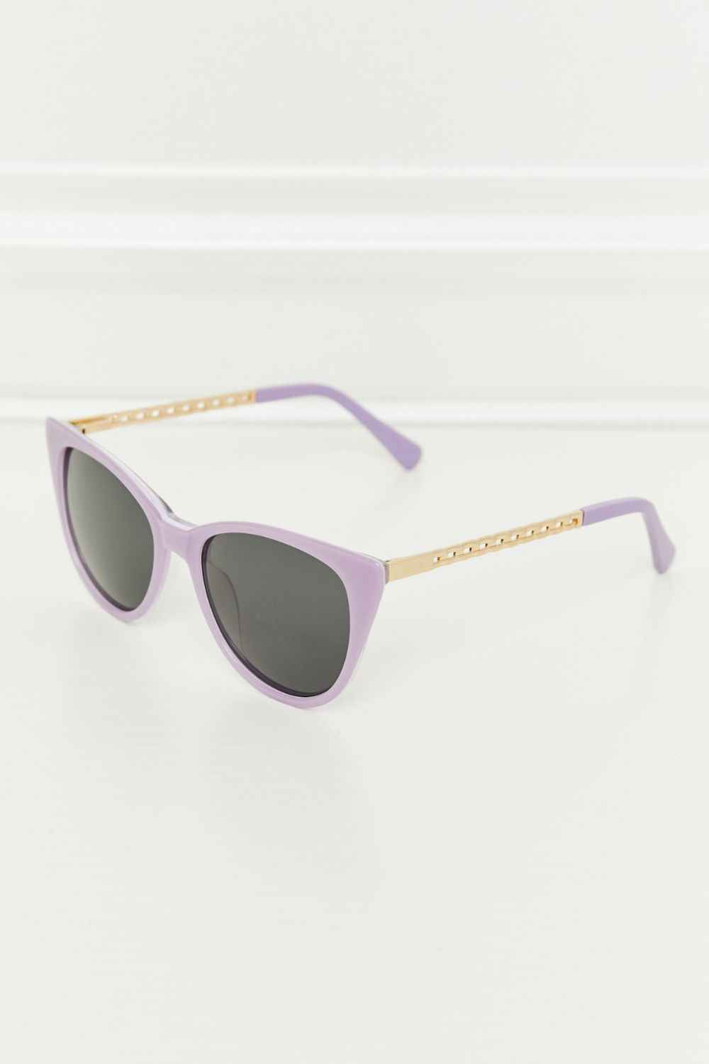 Cat-Eye Acetate Frame Sunglasses Lavender One Size for a perfect OOTD – dress to impress outfits from Amexza