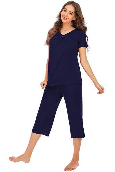 V-Neck Short Sleeve Top and Pants Lounge Set for a perfect OOTD – dress to impress outfits from Amexza