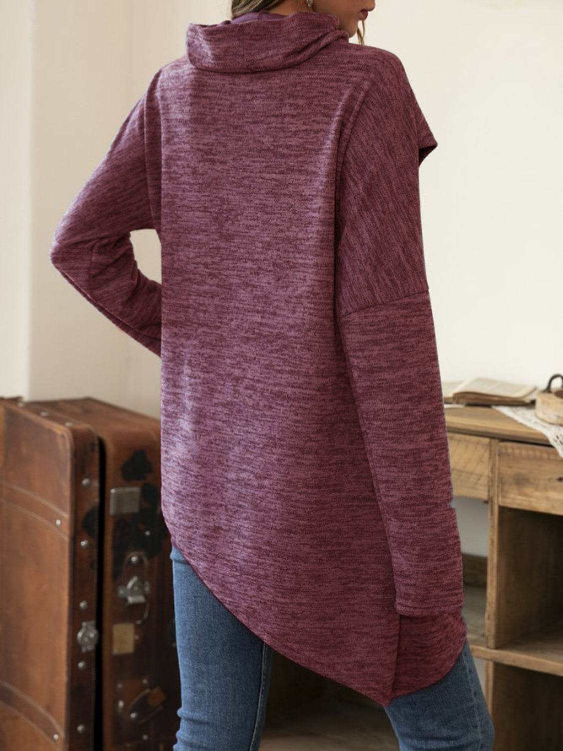 Asymmetrical Hem Cowl Neck Long Sleeve T-Shirt for a perfect OOTD – dress to impress outfits from Amexza