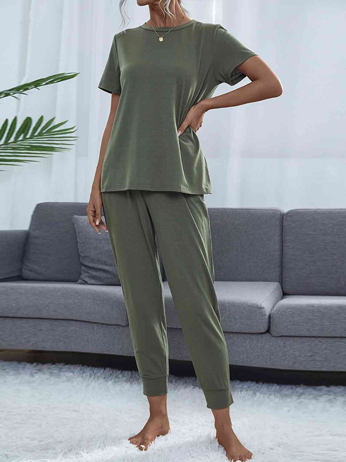 Shiny Round Neck Short Sleeve Top and Pants Set for a perfect OOTD – dress to impress outfits from Amexza