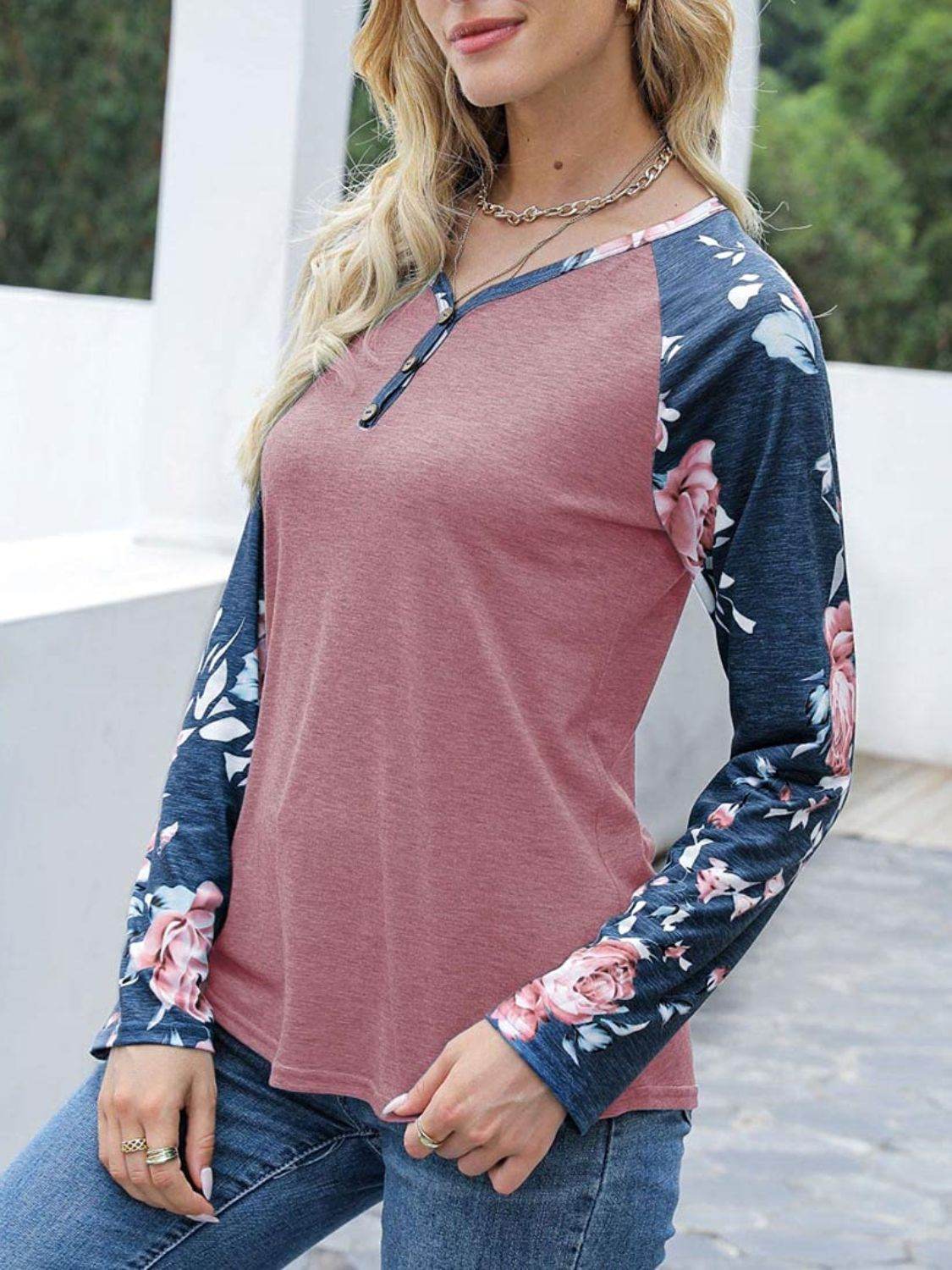 V-Neck Floral Long Sleeve T-Shirt for a perfect OOTD – dress to impress outfits from Amexza