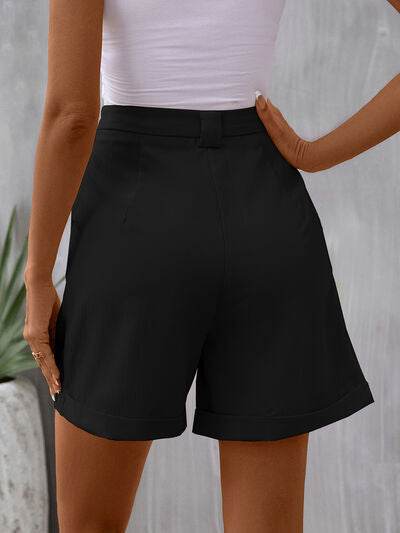 Perfee Pocketed Mid-Rise Waist Shorts for a perfect OOTD – dress to impress outfits from Amexza