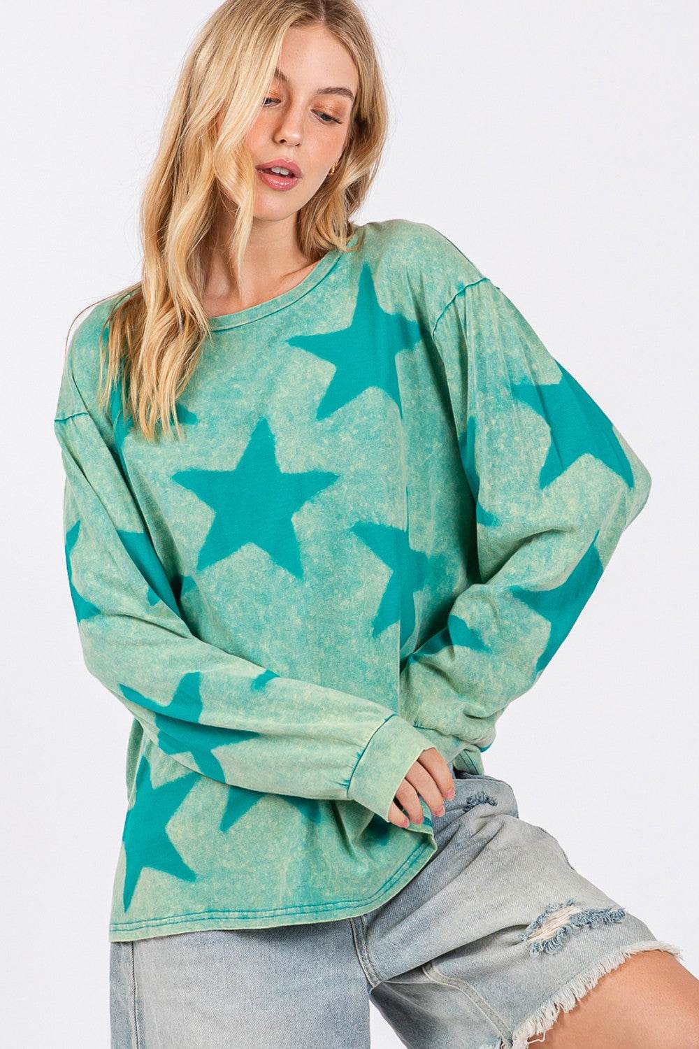 SAGE + FIG Mineral Wash Star Pattern T-Shirt for a perfect OOTD – dress to impress outfits from Amexza