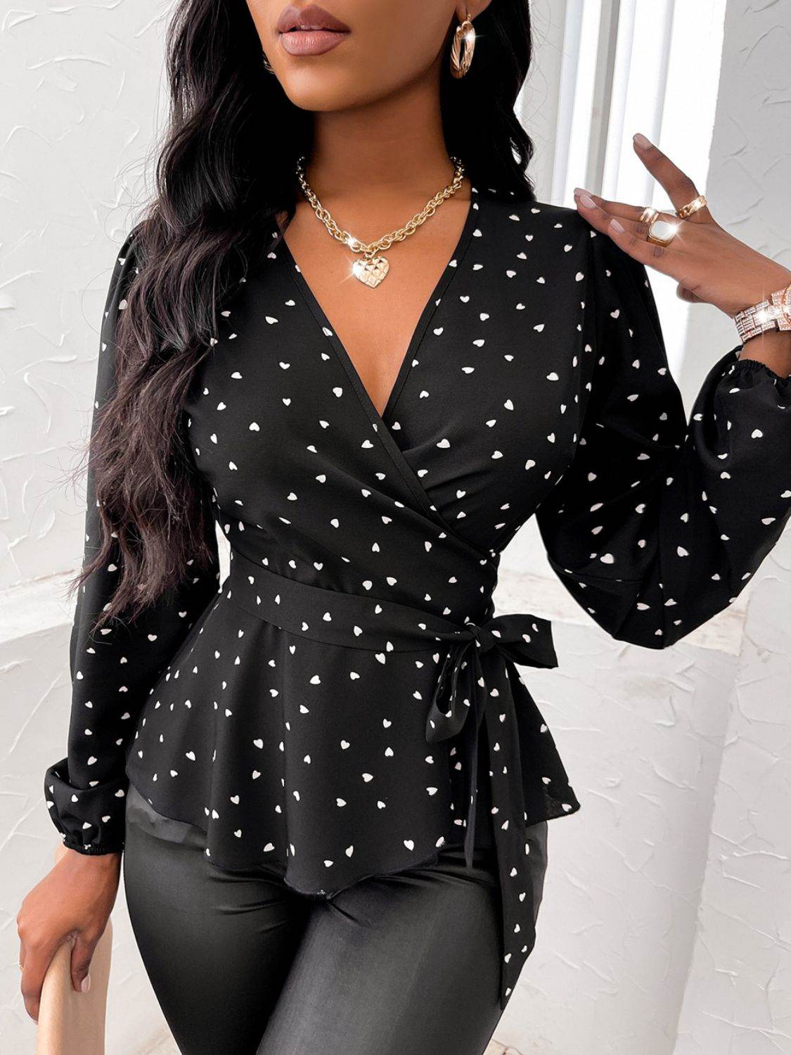 Heart Print Surplice Balloon Sleeve Blouse Black for a perfect OOTD – dress to impress outfits from Amexza