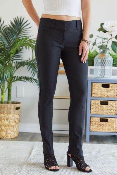 ADORA Mid Rise Skinny Pants Black for a perfect OOTD – dress to impress outfits from Amexza