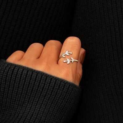 925 Sterling Silver Zircon Leaf Shape Ring for a perfect OOTD – dress to impress outfits from Amexza