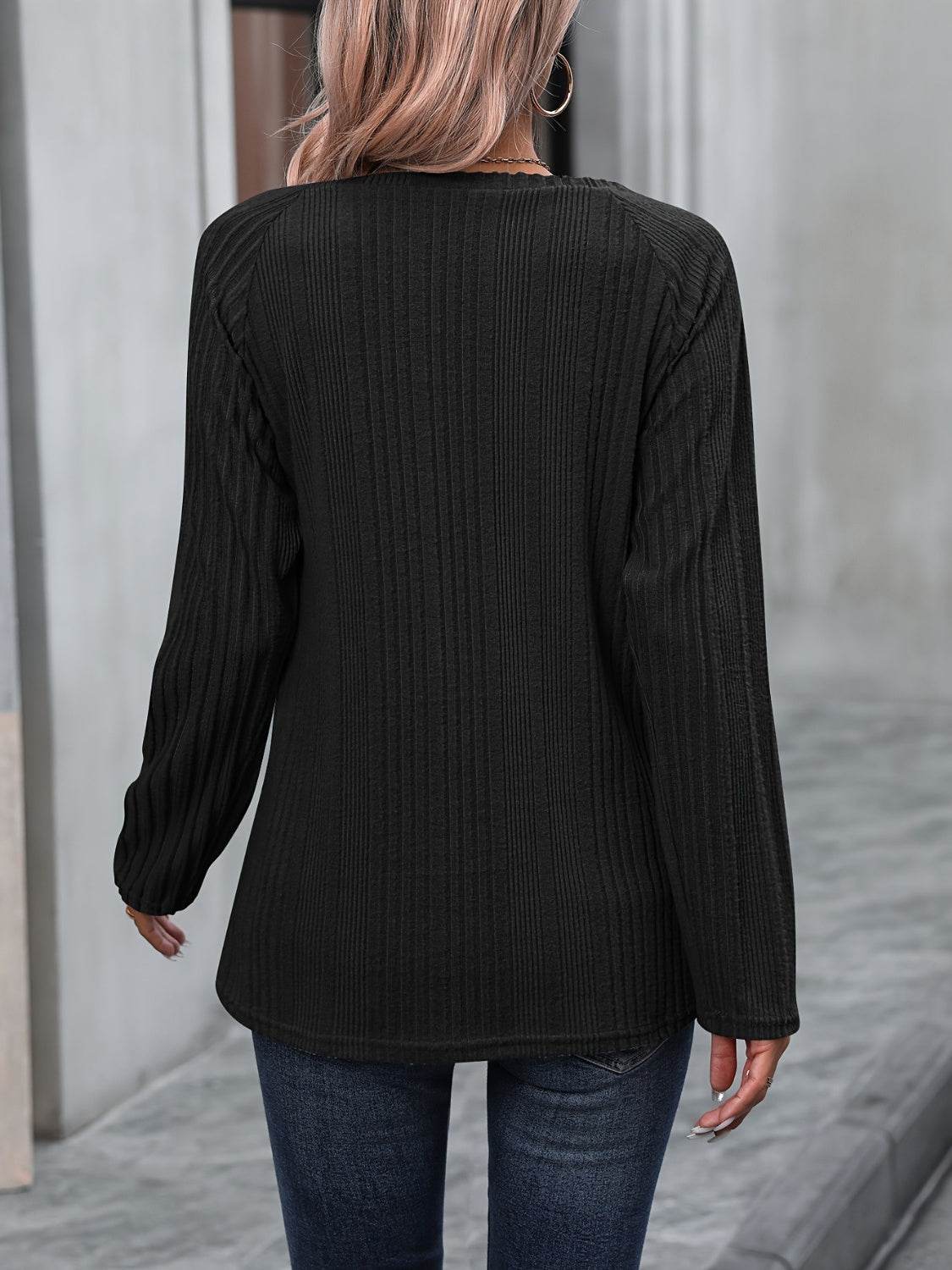 Round Neck Long Sleeve T-Shirt - Amexza