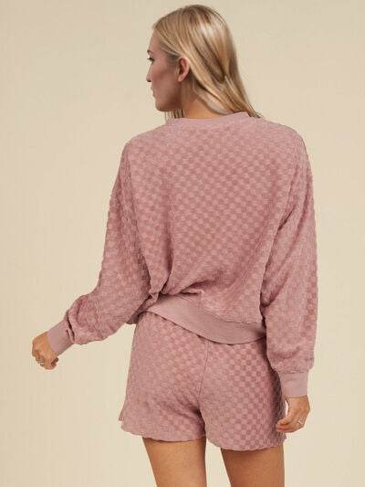 Oh Checkered Round Neck Long Sleeve Top and Shorts Set for a perfect OOTD – dress to impress outfits from Amexza