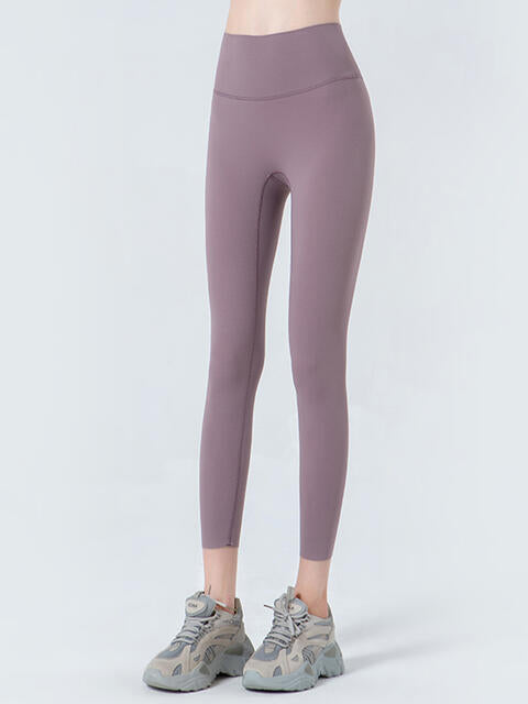 Wide Waistband Cropped Sports Leggings Lilac for a perfect OOTD – dress to impress outfits from Amexza