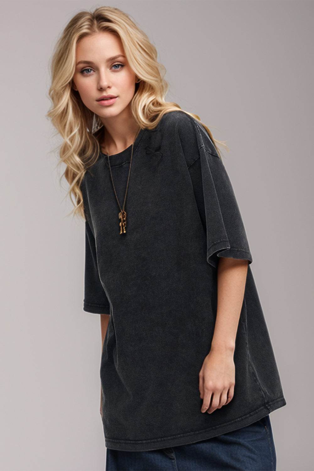 Basic Bae Round Neck Half Sleeve T-Shirt Black for a perfect OOTD – dress to impress outfits from Amexza