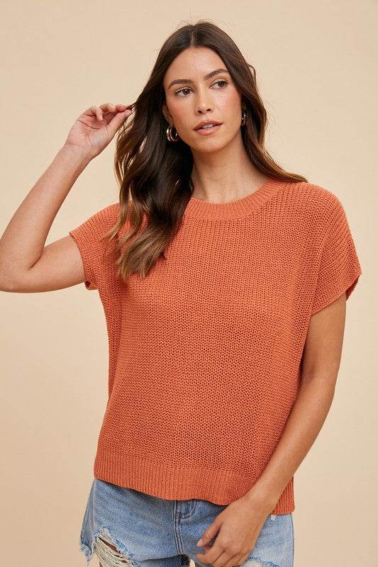 Annie Wear Round Neck Short Sleeve Sweater - Amexza