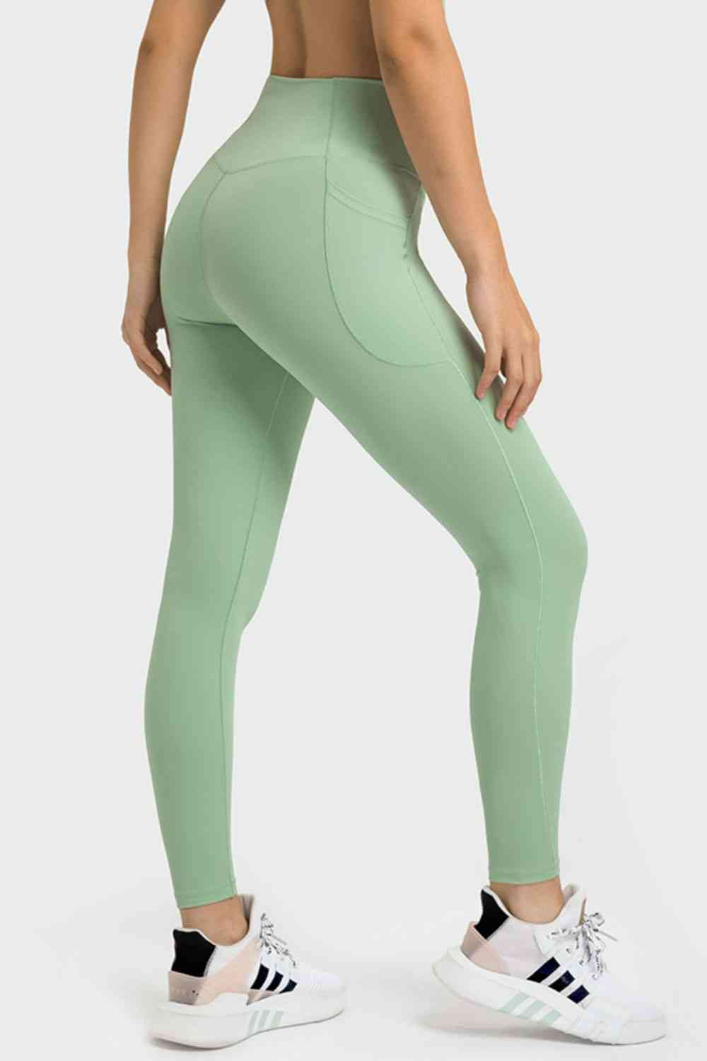 Millennia V-Waist Yoga Leggings with Pockets for a perfect OOTD – dress to impress outfits from Amexza