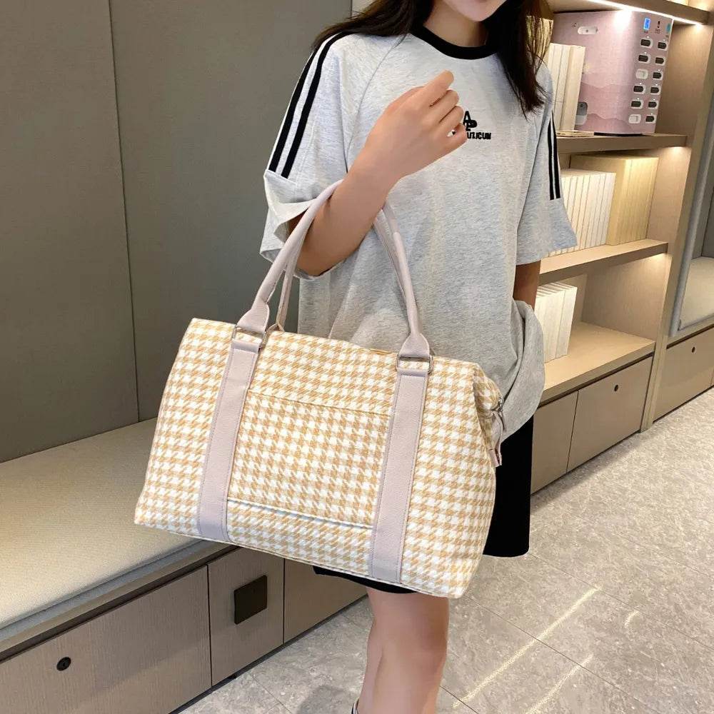 Houndstooth Canvas Travel Bag for a perfect OOTD – dress to impress outfits from Amexza