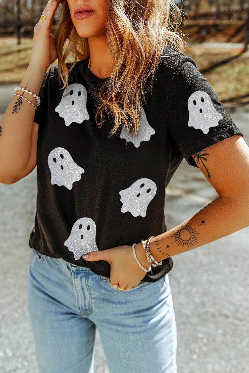 Glitter Ghost Round Neck Short Sleeve T-Shirt for a perfect OOTD – dress to impress outfits from Amexza