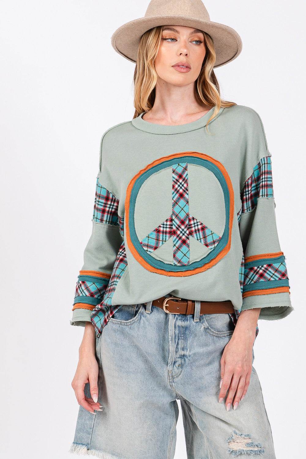 SAGE + FIG Peace Applique Patch Contrast Plaid Top for a perfect OOTD – dress to impress outfits from Amexza