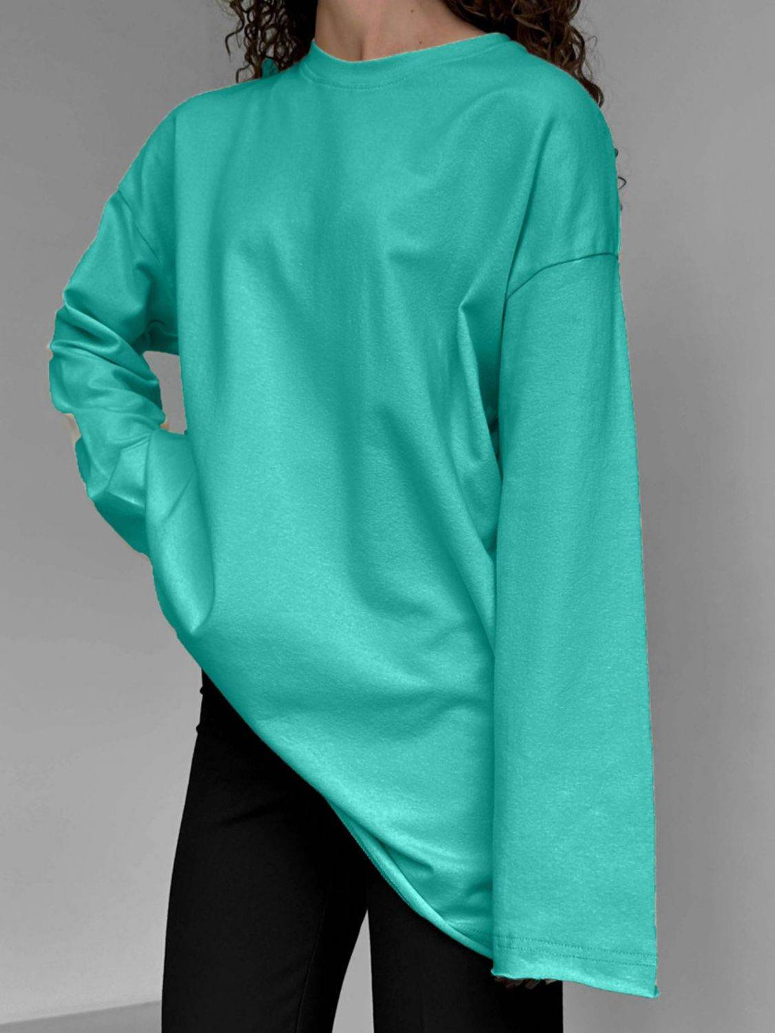 Round Neck Long Sleeve T-Shirt Tiffany Blue for a perfect OOTD – dress to impress outfits from Amexza