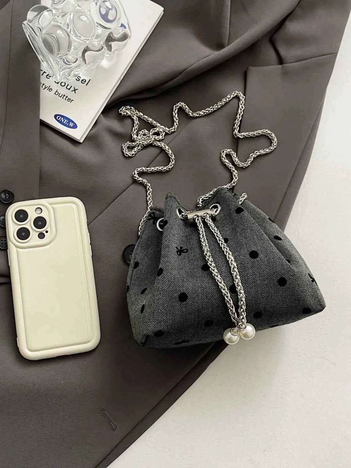 Chain Drawstring Bucket Bag for a perfect OOTD – dress to impress outfits from Amexza