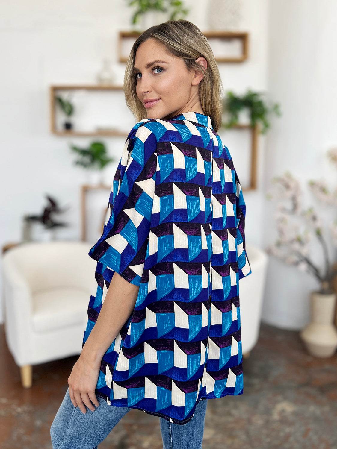 Double Take Full Size Geometric Notched Half Sleeve Blouse for a perfect OOTD – dress to impress outfits from Amexza