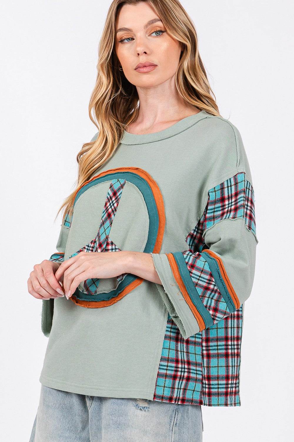 SAGE + FIG Peace Applique Patch Contrast Plaid Top for a perfect OOTD – dress to impress outfits from Amexza