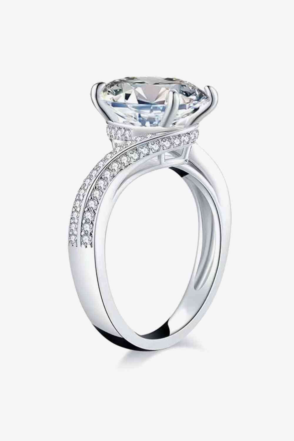 3 Carat Moissanite Side Stone Ring for a perfect OOTD – dress to impress outfits from Amexza