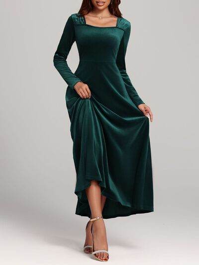 Square Neck Long Sleeve Velvet Dress Dark Green for a perfect OOTD – dress to impress outfits from Amexza