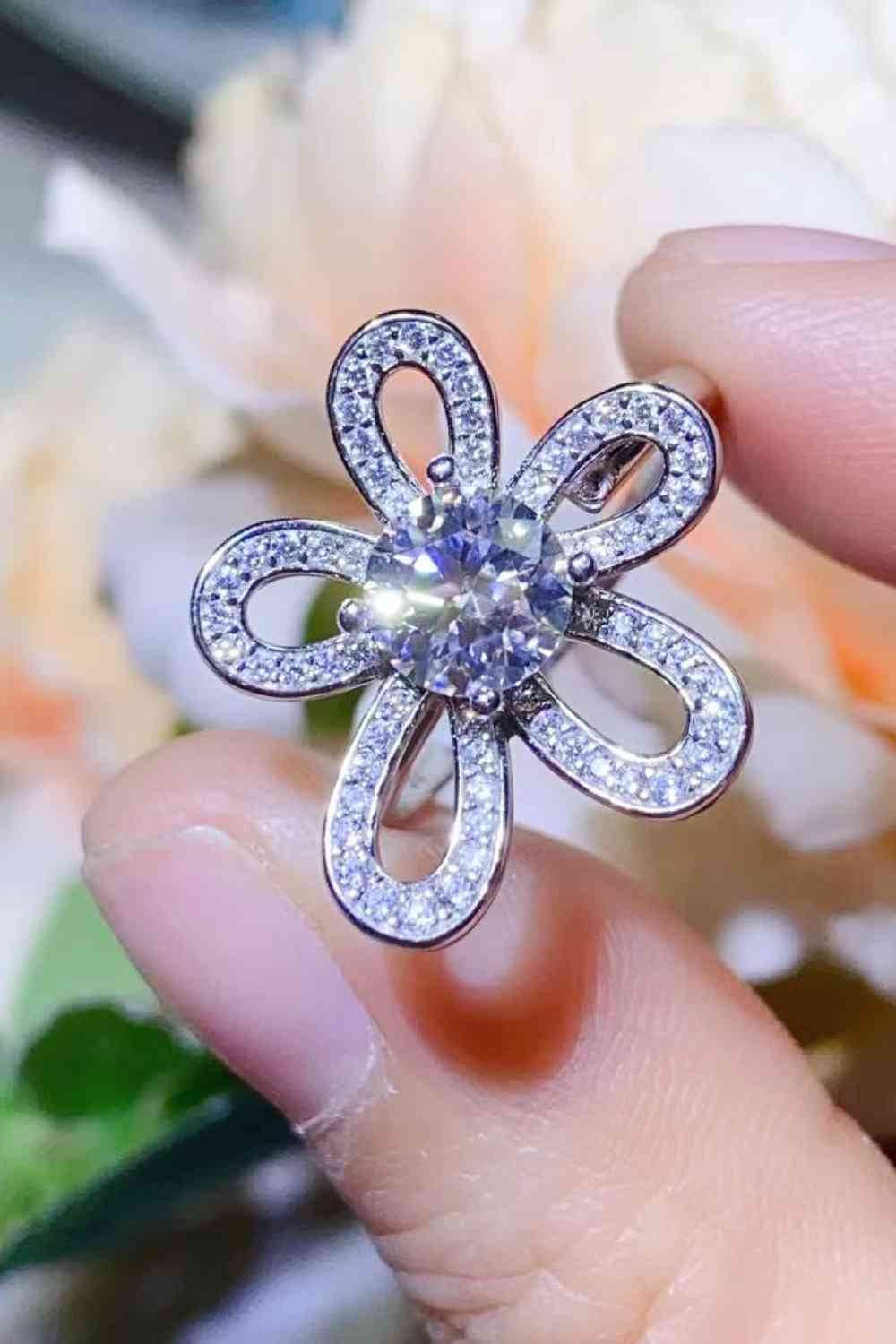 1 Carat Moissanite Flower-Shape Open Ring for a perfect OOTD – dress to impress outfits from Amexza