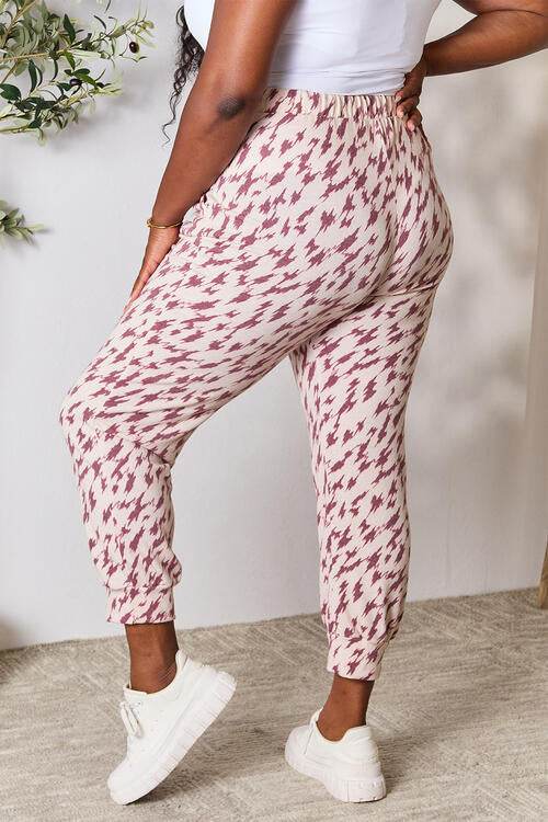 Heimish Full Size Printed Drawstring Pants for a perfect OOTD – dress to impress outfits from Amexza