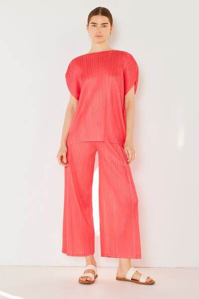 Marina West Swim Pleated Wide-Leg Pants with Side Pleat Detail for a perfect OOTD – dress to impress outfits from Amexza