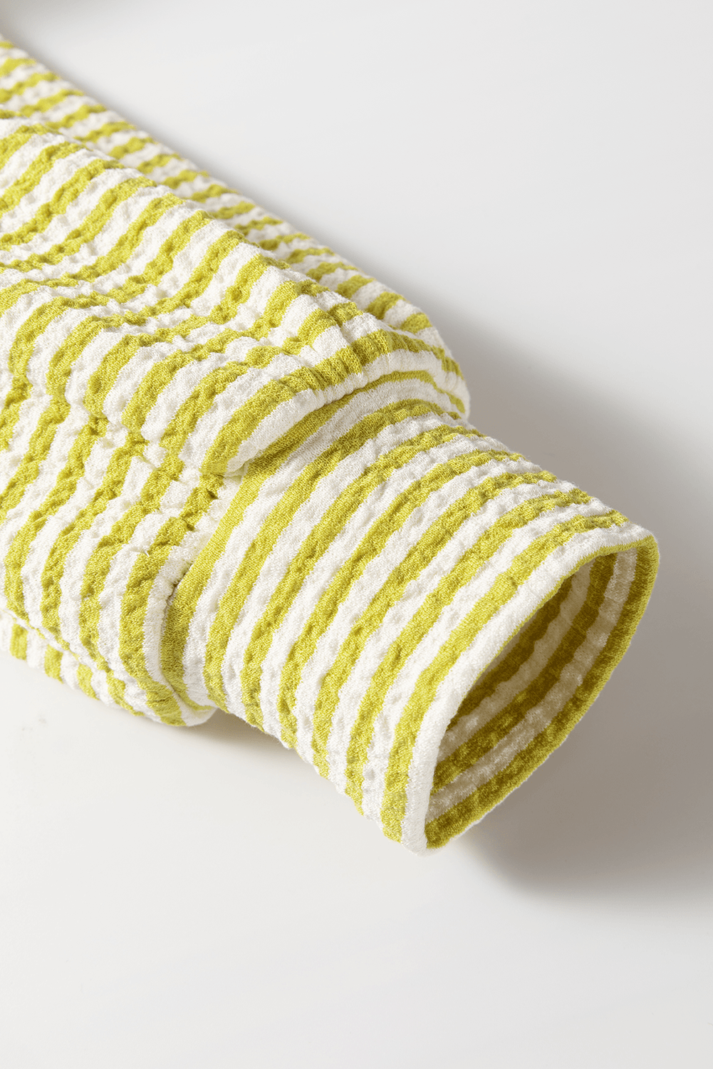 Exposed Seam Contrast Long Sleeve Sweatshirt for a perfect OOTD – dress to impress outfits from Amexza