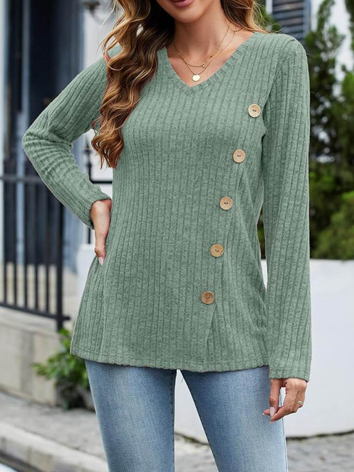 V-Neck Long Sleeve T-Shirt for a perfect OOTD – dress to impress outfits from Amexza