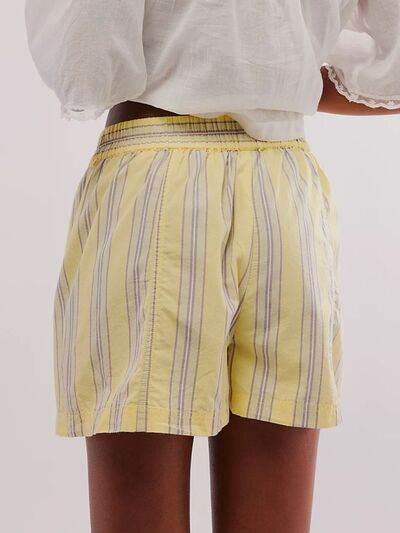 Striped Elastic Waist Shorts for a perfect OOTD – dress to impress outfits from Amexza