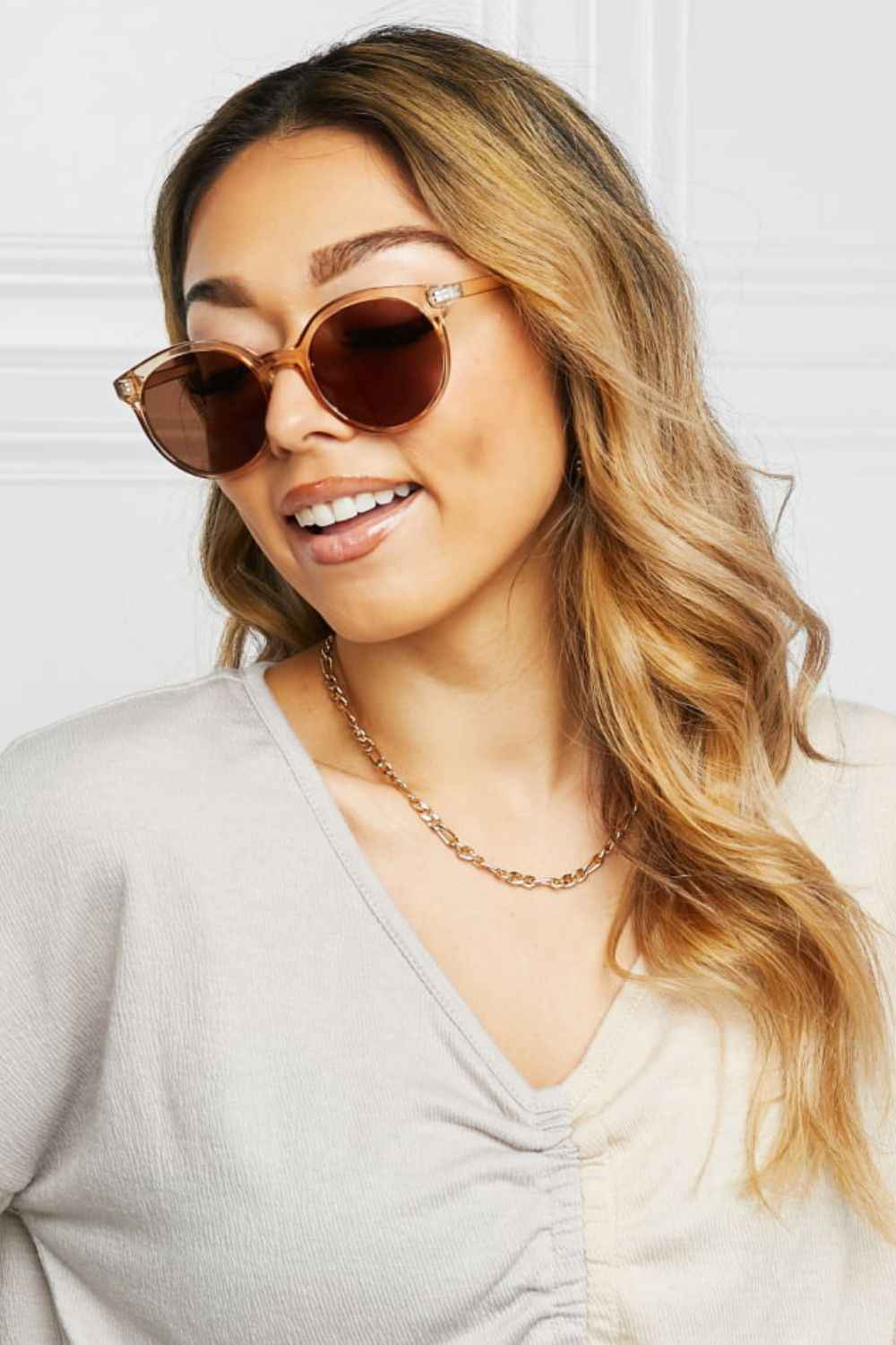 Round Full Rim Polycarbonate Frame Sunglasses for a perfect OOTD – dress to impress outfits from Amexza