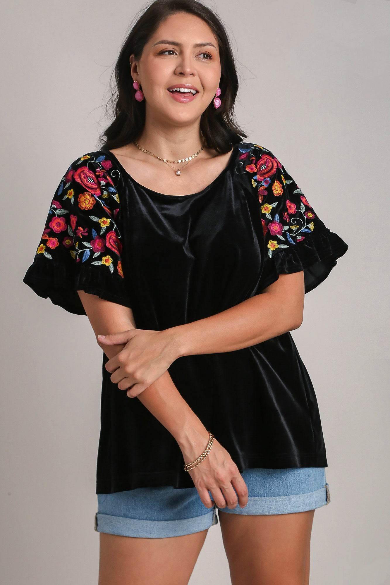 Umgee Full Size Velvet Embroidery Short Sleeve Blouse for a perfect OOTD – dress to impress outfits from Amexza