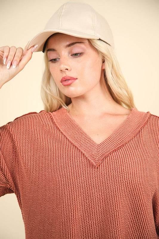 VERY J Two Tone Ribbed V-Neck Exposed Seam Top - Amexza