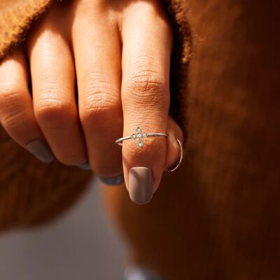 925 Sterling Silver Cross Ring for a perfect OOTD – dress to impress outfits from Amexza