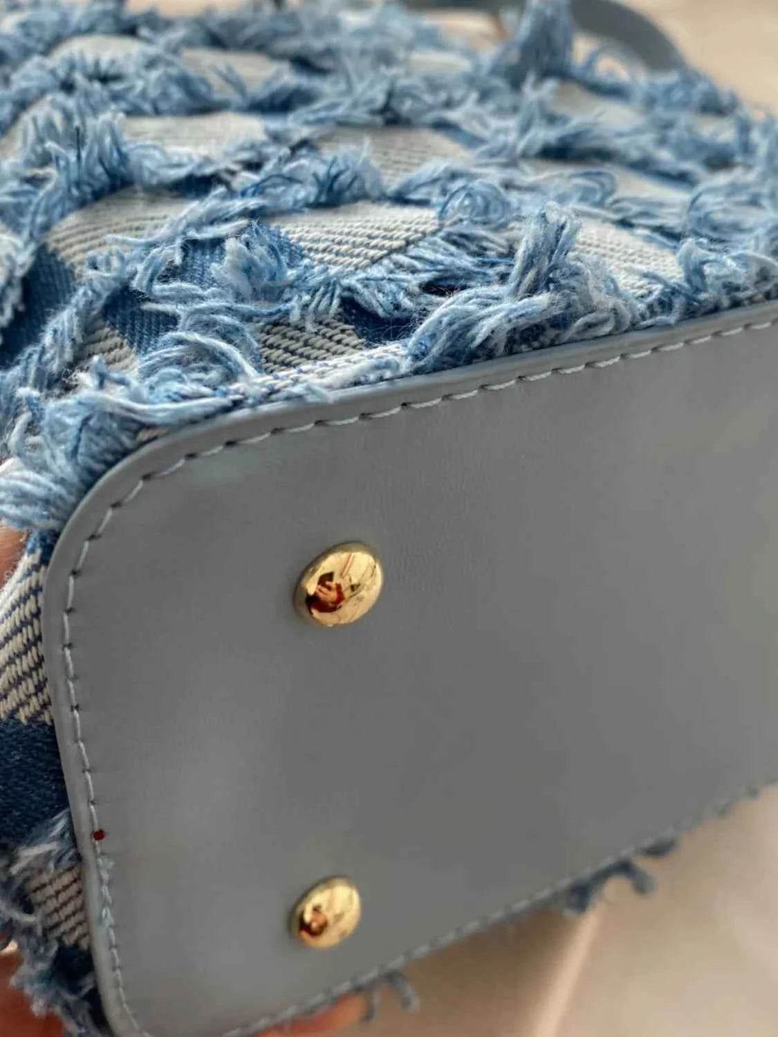 Drawstring Raw Edge Bucket Bag for a perfect OOTD – dress to impress outfits from Amexza