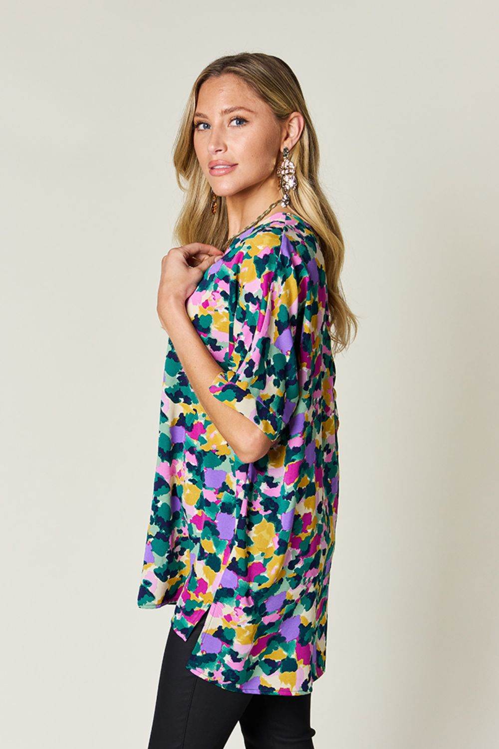 Double Take Full Size Printed V-Neck Short Sleeve Side Slit Top for a perfect OOTD – dress to impress outfits from Amexza