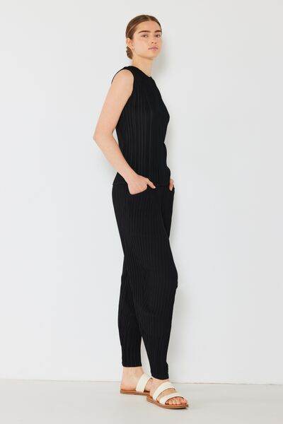 Marina West Swim Pleated Relaxed-Fit Slight Drop Crotch Jogger for a perfect OOTD – dress to impress outfits from Amexza