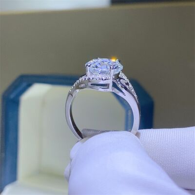 3 Carat Moissanite 925 Sterling Silver Ring for a perfect OOTD – dress to impress outfits from Amexza